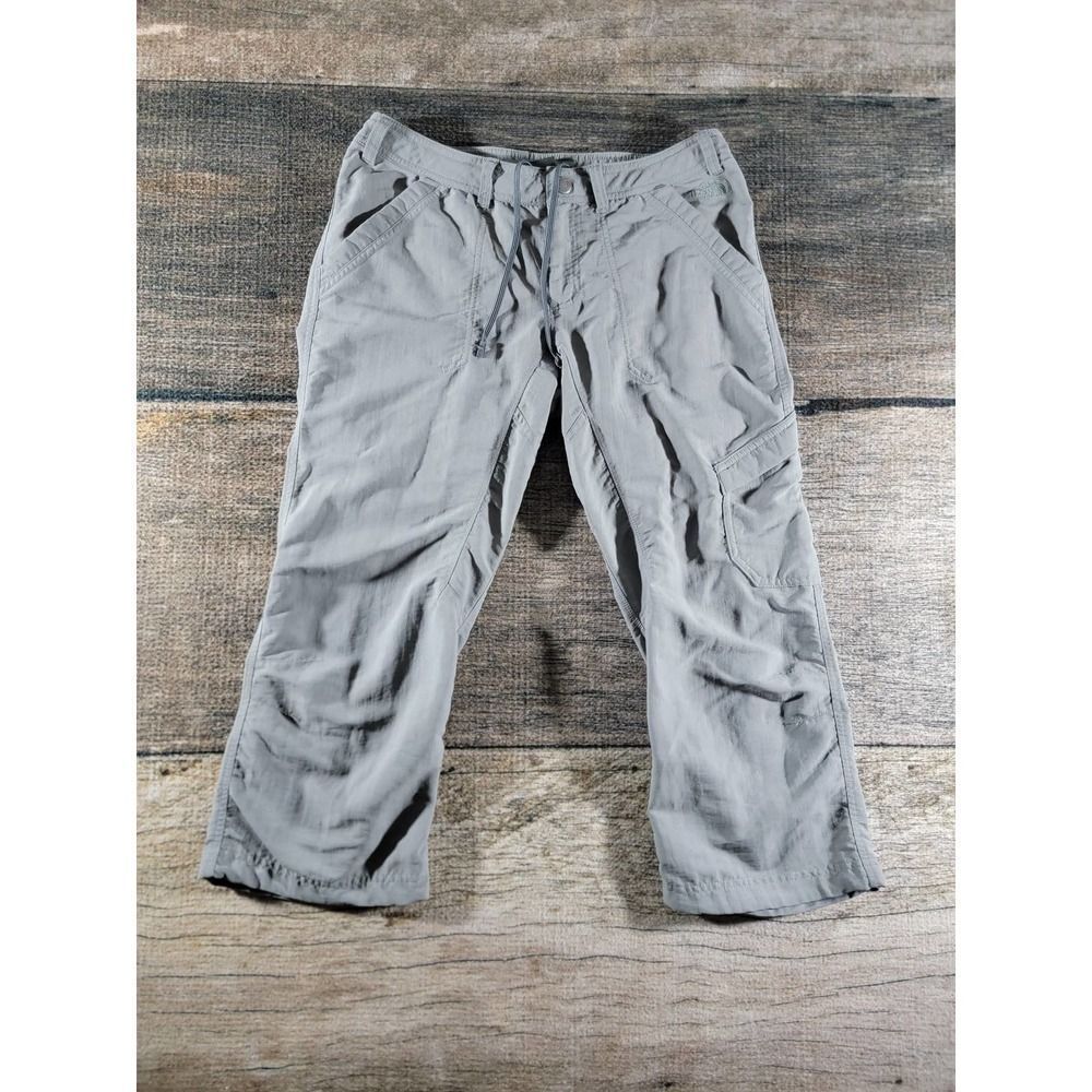 The North Face Capri Cargo Pants Size 6 Hiking. Very comfortable pants!